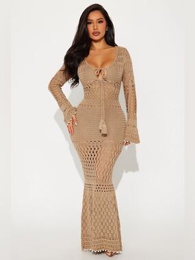 Fashion Nova | Dresses | Spree Black Maxi Dress | Poshmark